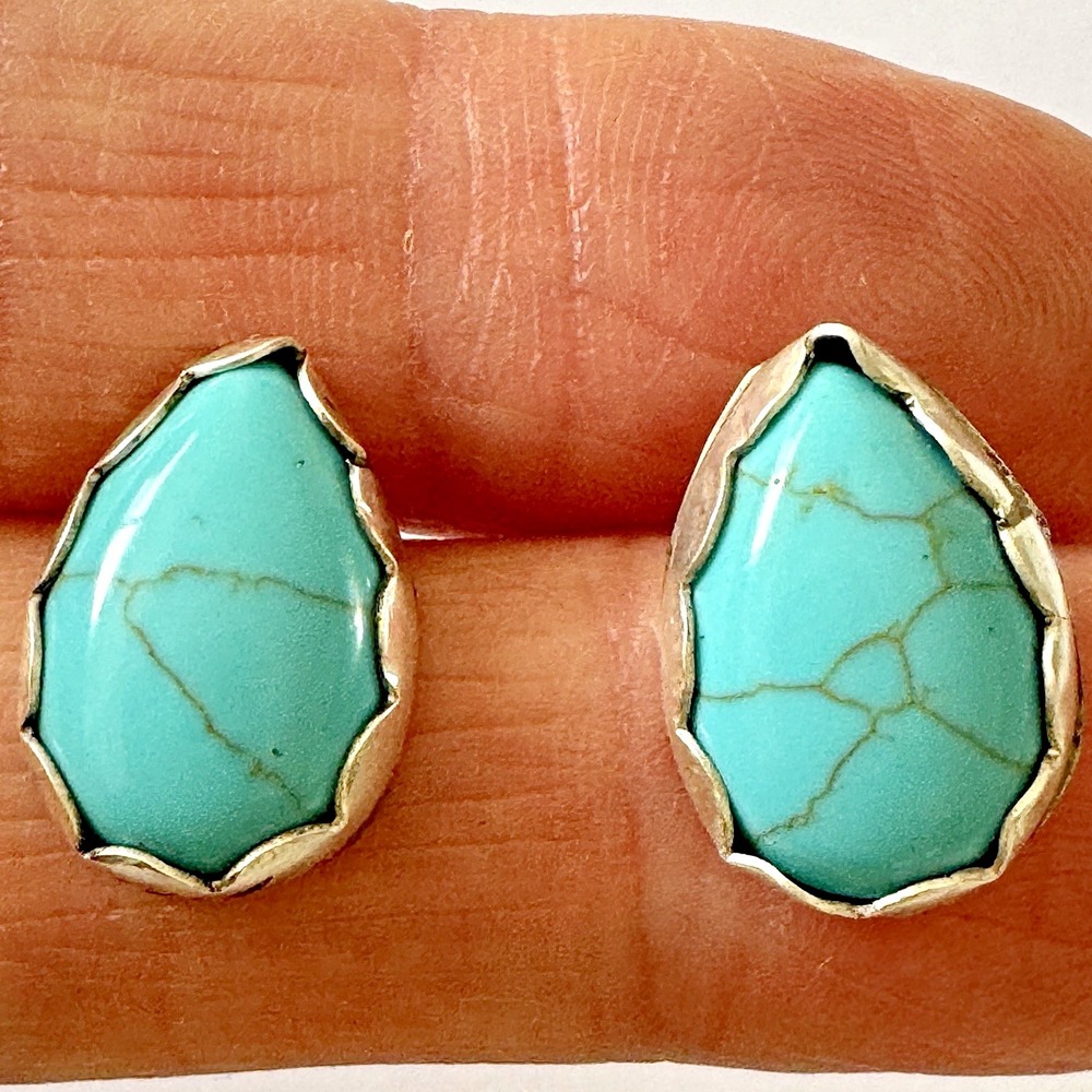 Navajo Turquoise Stud Earrings Teardrop Sterling Silver 925 12 x 16mm Pierced